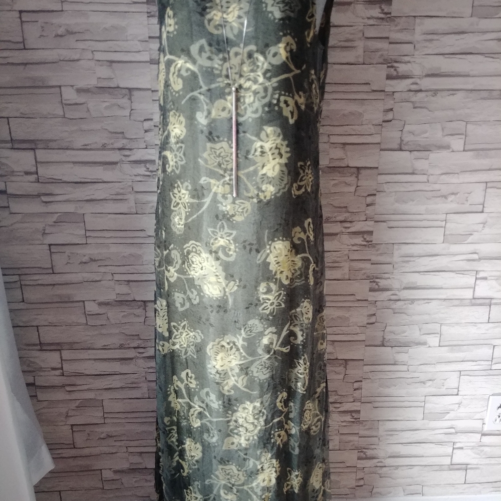 Casual corner floral sleeveless maxi dress